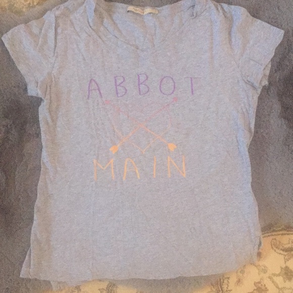 ⭐️ Firm Price ⭐️ Tee Shirt Abbot and Main - Picture 3 of 4